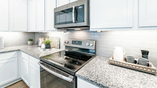 Magnolia 1-story, 3-bed 30415 Crystal Stream Lane-idx