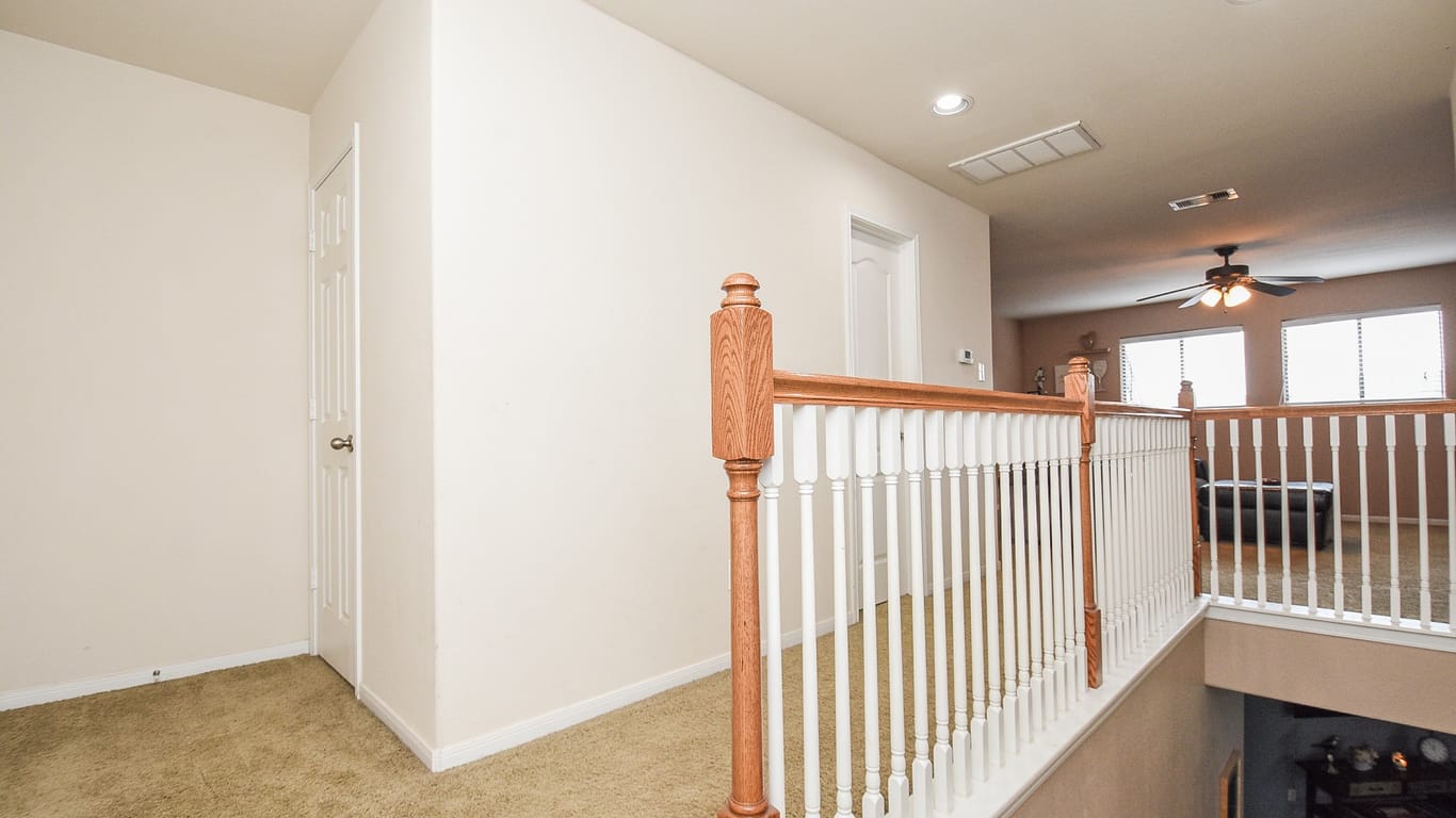 Humble 2-story, 3-bed 14818 Keely Woods Court-idx