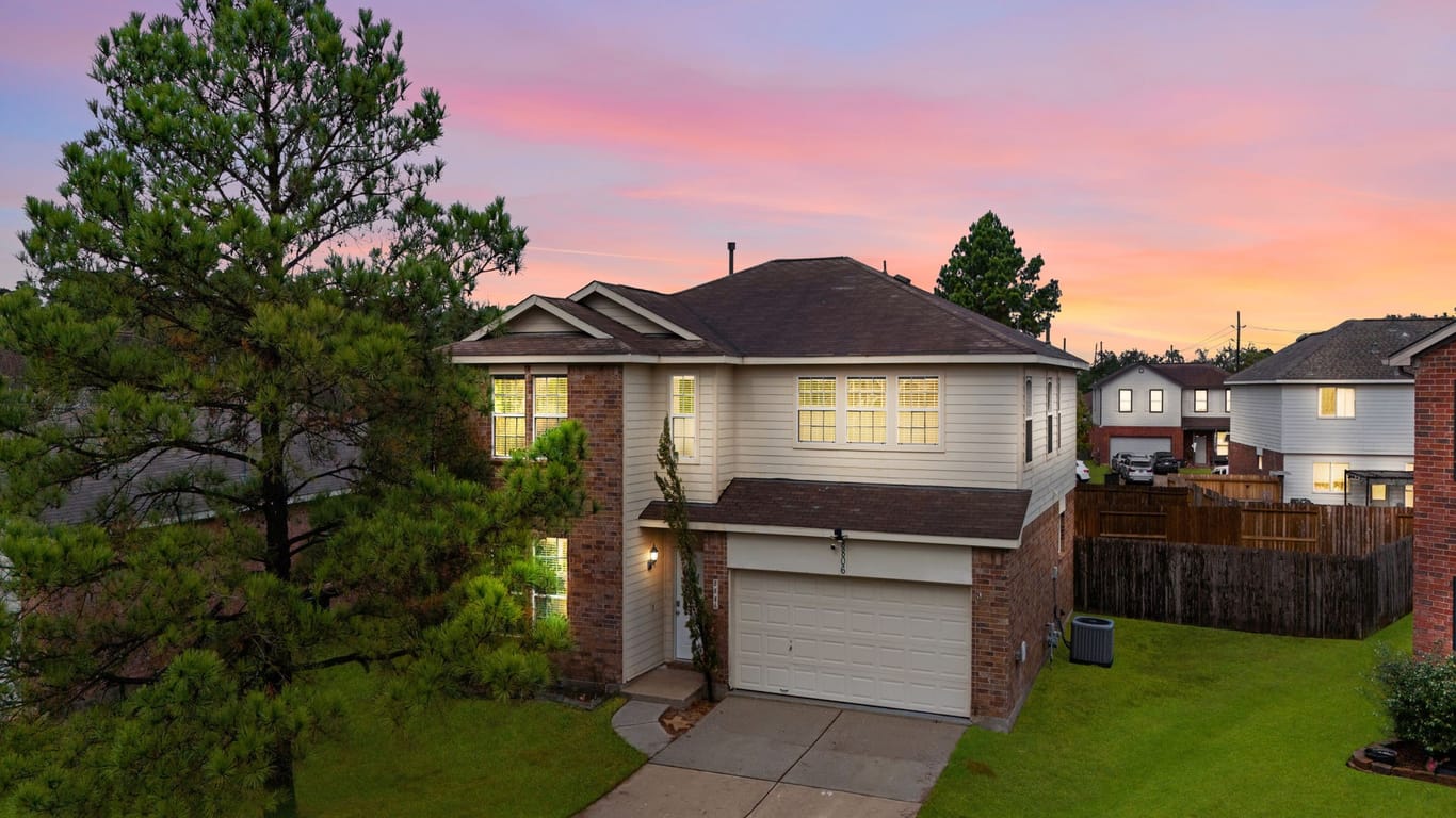 Tomball 2-story, 3-bed 8806 Willow Spur Drive-idx