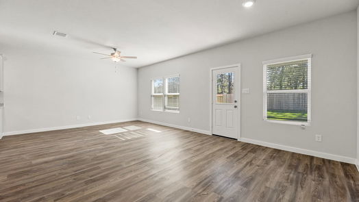 Conroe 1-story, 3-bed 16998 Hazelnut Drive-idx