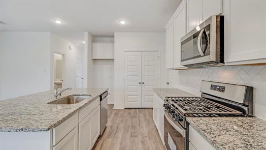 Willis 2-story, 4-bed 8034 Peppercorn Street-idx