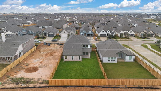 Fulshear 2-story, 4-bed 30527 Zoysia Point Lane-idx