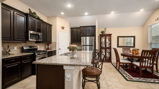 Tomball 1-story, 3-bed 22306 Emerald Point Lane-idx