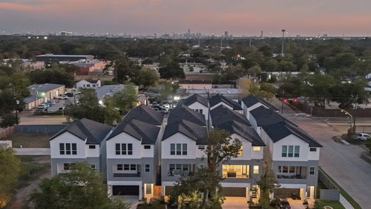 Houston 3-story, 3-bed 4858 Pinemont Drive-idx