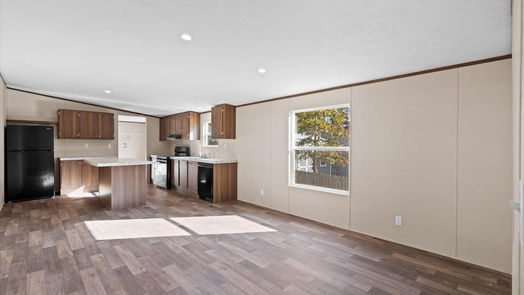 Montgomery null-story, 5-bed 15633 Oak Drive-idx
