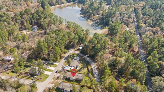 Montgomery null-story, 5-bed 15633 Oak Drive-idx