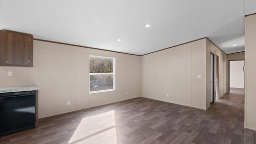 Montgomery null-story, 5-bed 15633 Oak Drive-idx