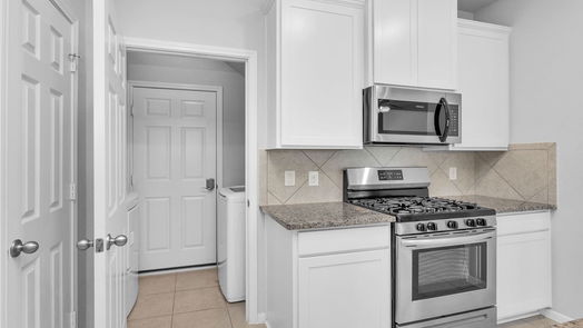 Conroe 2-story, 3-bed 132 Camelot Place Court-idx