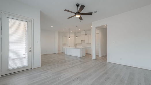 Houston 3-story, 3-bed 8902 Covenant Place-idx