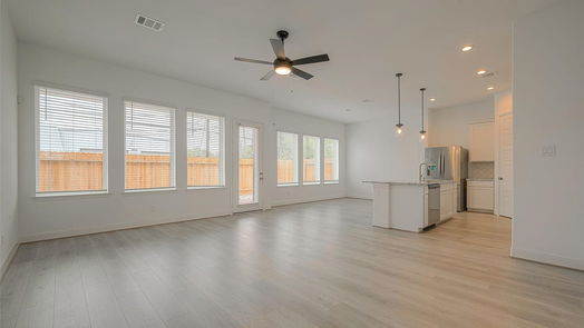 Houston 3-story, 3-bed 8906 Covenant Place-idx