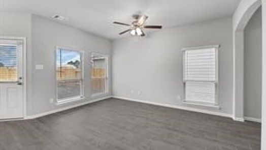 Humble 2-story, 3-bed 335 Emerald Thicket-idx