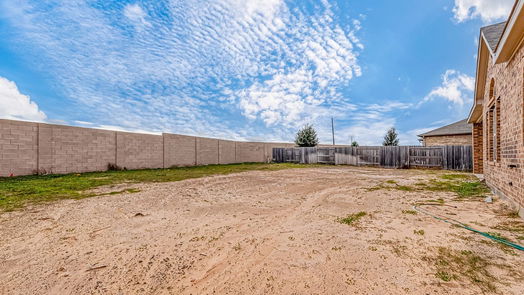 Rosharon 1-story, 3-bed 2214 Thunderbolt Peak Drive-idx