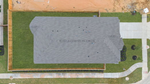 New Caney 1-story, 4-bed 414 Hillview Nature Drive-idx