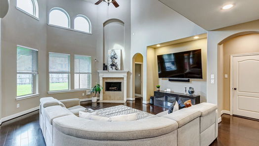 Sugar Land 2-story, 5-bed 4134 Scenic Valley Lane-idx