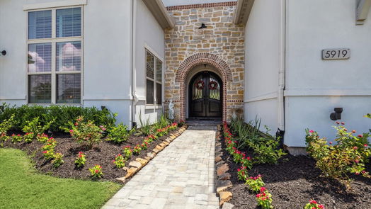 Sugar Land 2-story, 5-bed 5919 Aramburo Lane-idx