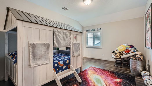 The Woodlands 2-story, 6-bed 23 Hollyflower Place-idx