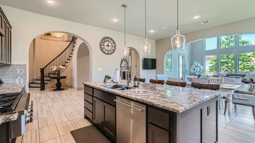 The Woodlands 2-story, 6-bed 23 Hollyflower Place-idx