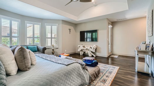 The Woodlands 2-story, 6-bed 23 Hollyflower Place-idx