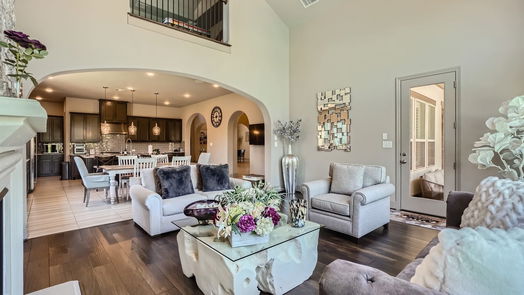 The Woodlands 2-story, 6-bed 23 Hollyflower Place-idx