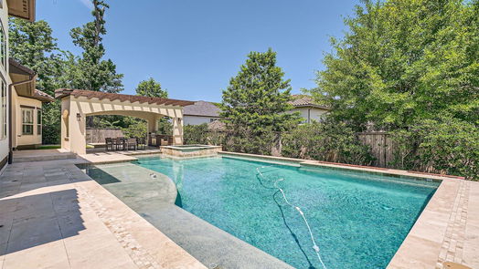 The Woodlands 2-story, 6-bed 23 Hollyflower Place-idx