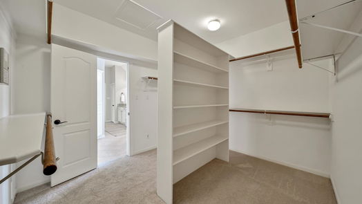 Houston 2-story, 4-bed 5610 Lake Place Drive-idx