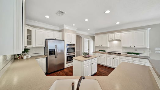 Houston 2-story, 4-bed 5610 Lake Place Drive-idx