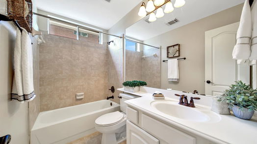 Houston 2-story, 4-bed 5610 Lake Place Drive-idx