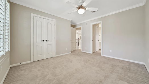 Houston 2-story, 4-bed 5610 Lake Place Drive-idx