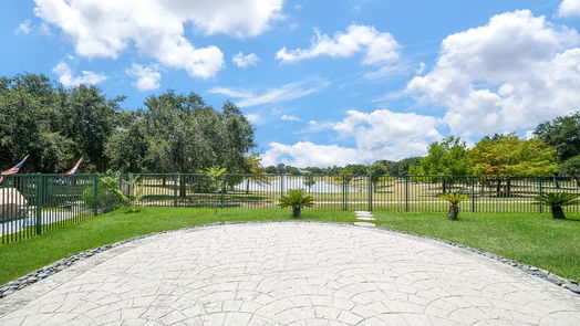 Houston 2-story, 5-bed 8615 Arranmore Lane-idx