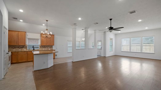 Houston 1-story, 3-bed 14139 Spring Mountain Lane Lane-idx