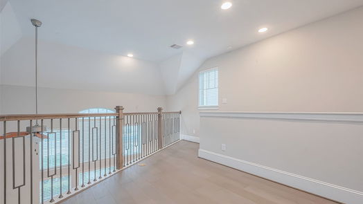 Houston 3-story, 3-bed 2711 Strathwood Lane-idx