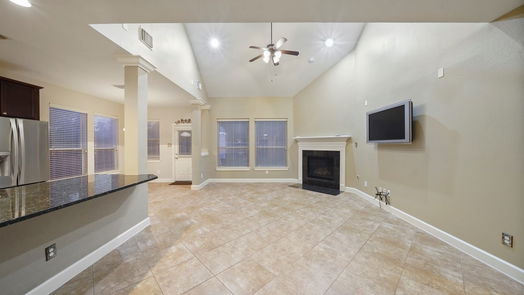 Humble 2-story, 4-bed 7030 Dewberry Shores Lane-idx