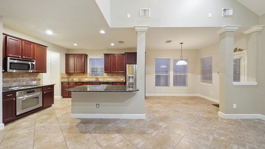 Humble 2-story, 4-bed 7030 Dewberry Shores Lane-idx
