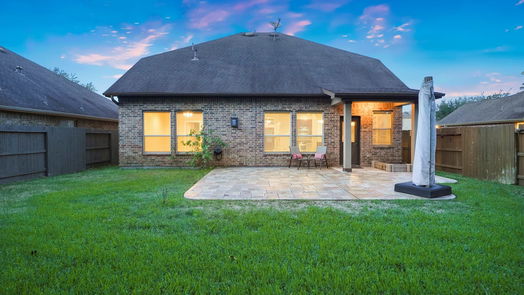 Humble 2-story, 4-bed 7030 Dewberry Shores Lane-idx