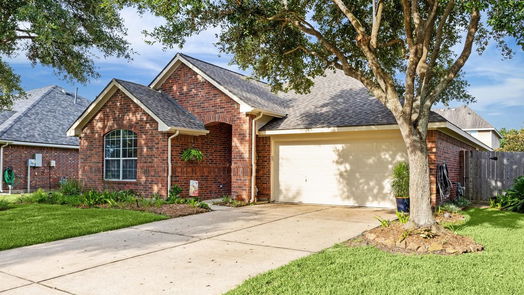 League City 1-story, 3-bed 625 Castle Cove Lane-idx