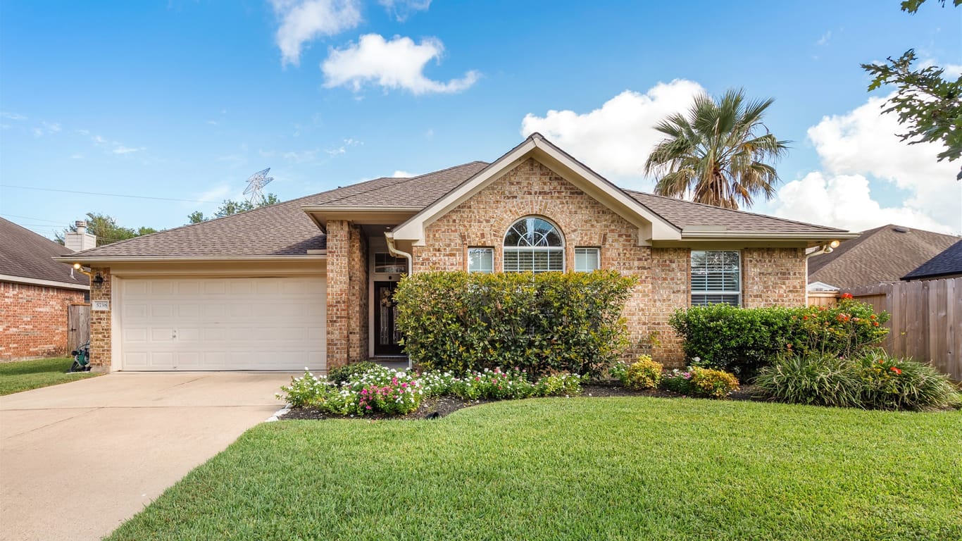 League City 1-story, 4-bed 5738 Emerald Brook Lane-idx