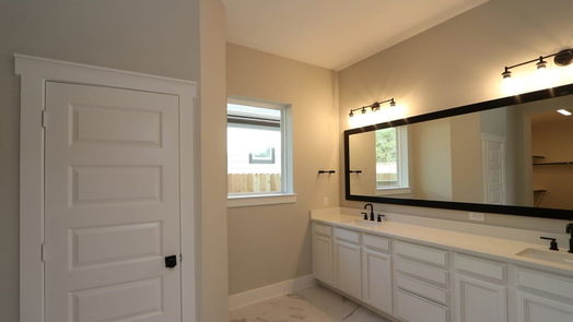 Montgomery 1-story, 3-bed 431 N Pilazzo Street-idx