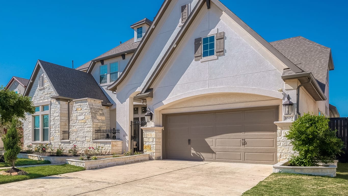 Richmond 2-story, 4-bed 1602 Shining Willow Court-idx