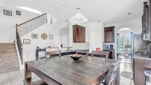 Crosby 2-story, 4-bed 13702 Kodiak Brown Bear Street-idx