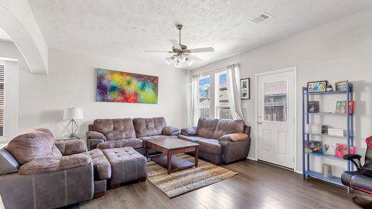 Crosby 2-story, 4-bed 13702 Kodiak Brown Bear Street-idx