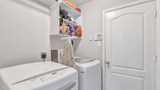 Crosby 2-story, 4-bed 13702 Kodiak Brown Bear Street-idx