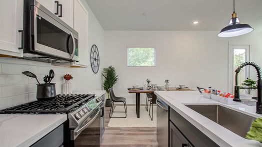 Houston 2-story, 3-bed 778 W Tidwell Road J-idx