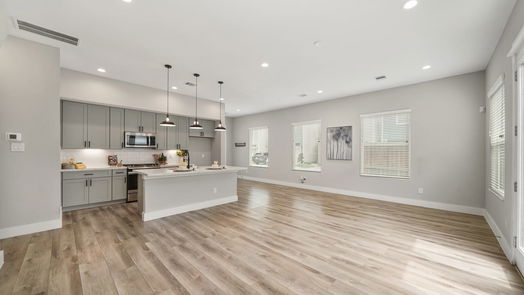 Houston 2-story, 3-bed 5216 Pinemont Creek Lane-idx