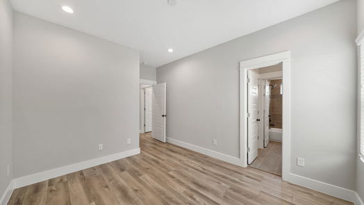 Houston 2-story, 3-bed 5216 Pinemont Creek Lane-idx