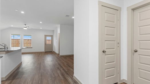Alvin 1-story, 4-bed 1724 Lily Pad Drive-idx