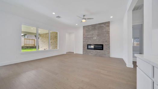 Conroe 1-story, 3-bed 12107 Bee Bush Court-idx