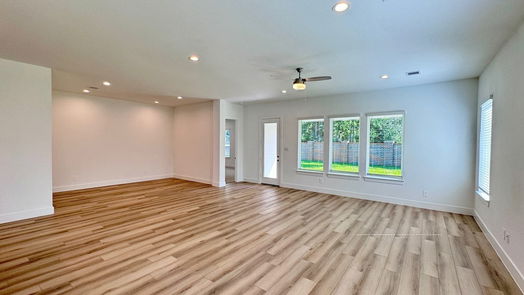 Conroe 2-story, 5-bed 14200 Silver Maple Court-idx