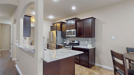 Conroe 2-story, 4-bed 11470 W Woodmark-idx