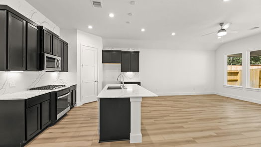 Conroe 1-story, 4-bed 322 SPRINGFIELD TERRACE DRIVE-idx