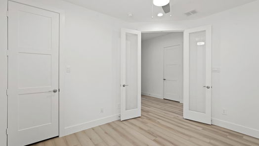 Conroe 1-story, 4-bed 303 Springfield Terrace Drive-idx